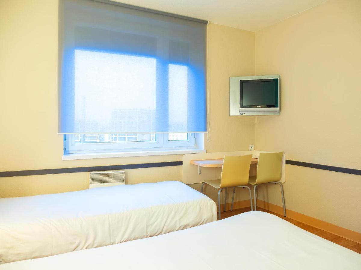 Ibis Budget Krakow Bronowice Exterior photo